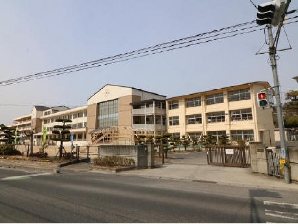 小学校　倉敷市立中庄小学校（小学校）まで900m