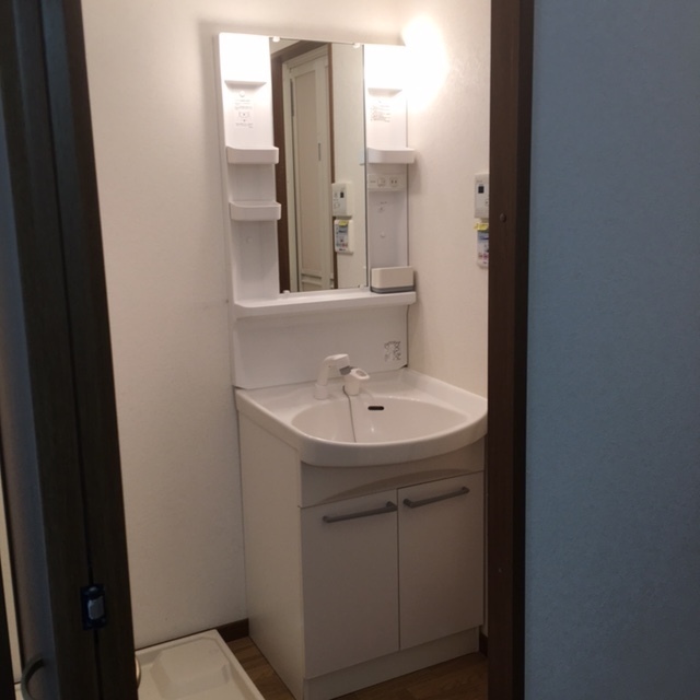 洗面設備　シャンプードレッサー