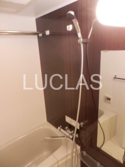 バス・シャワールーム　清潔感のある浴室で日々の疲れを癒します♪