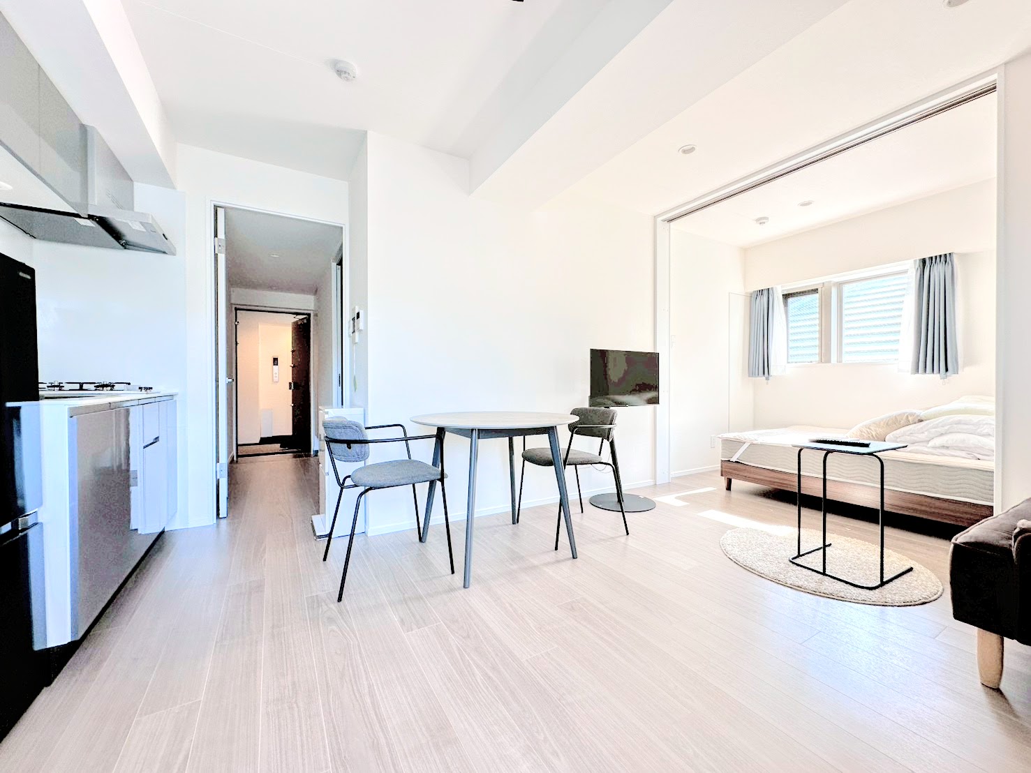 居室・リビング　家具家電はついておりません