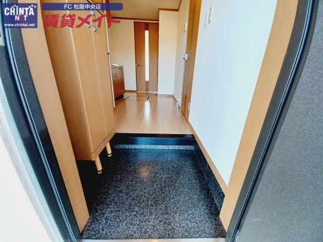 玄関　反転タイプ参考写真