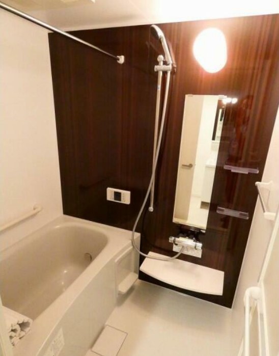 バス・シャワールーム　清潔な浴室！