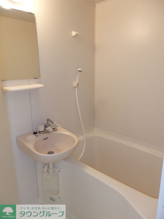 バス・シャワールーム　お問合せはタウンハウジングまで！※現地待合わせ相談可能