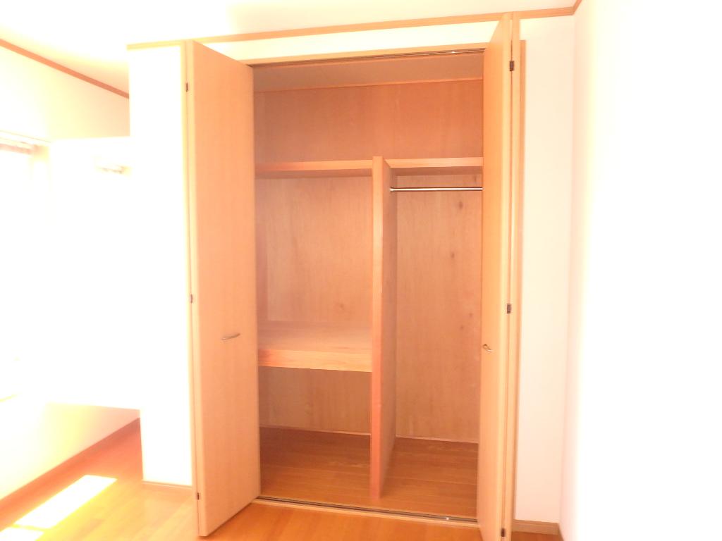収納　クローゼット