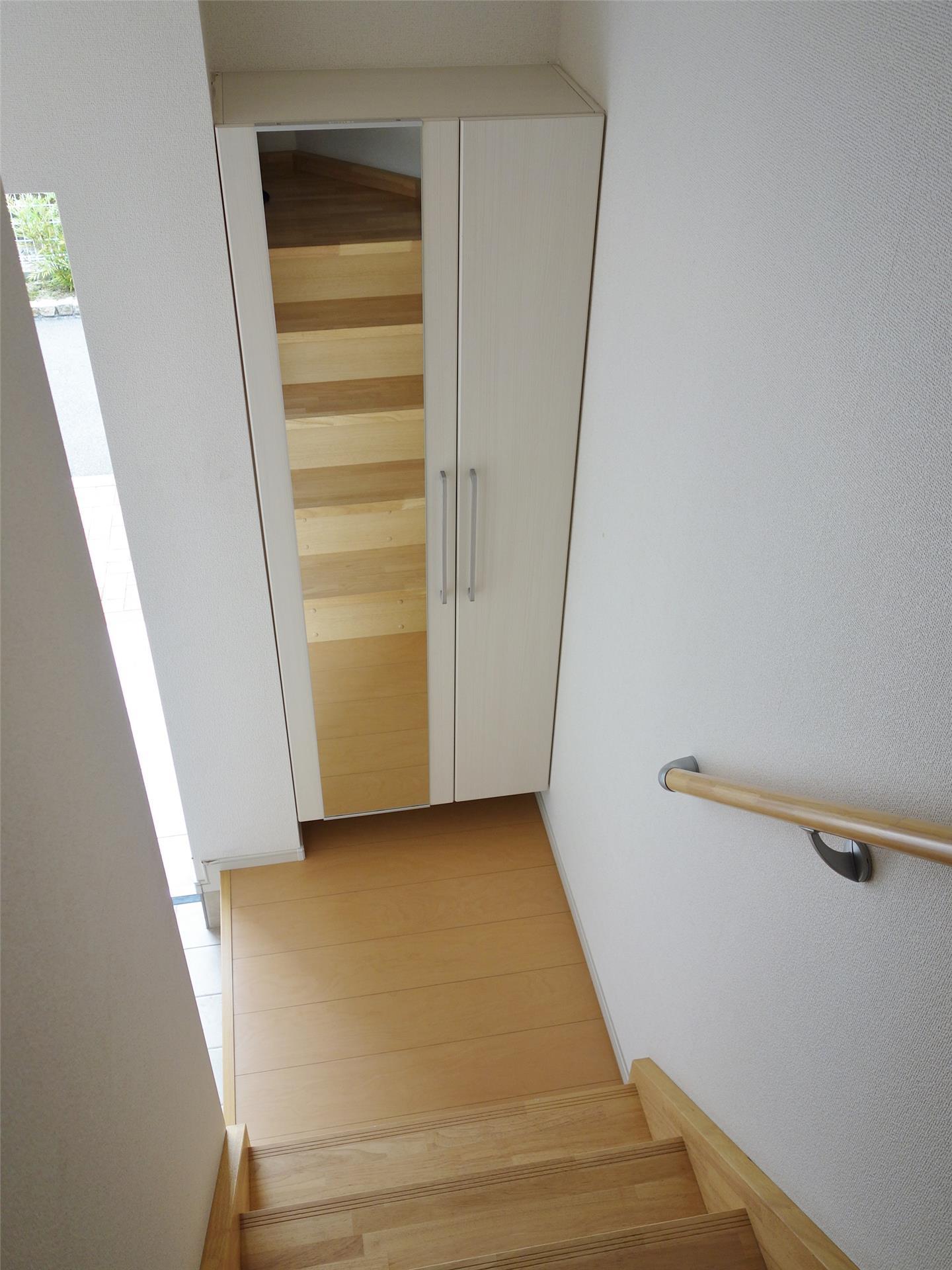 玄関　トールタイプのシューズボックス付の玄関です♪