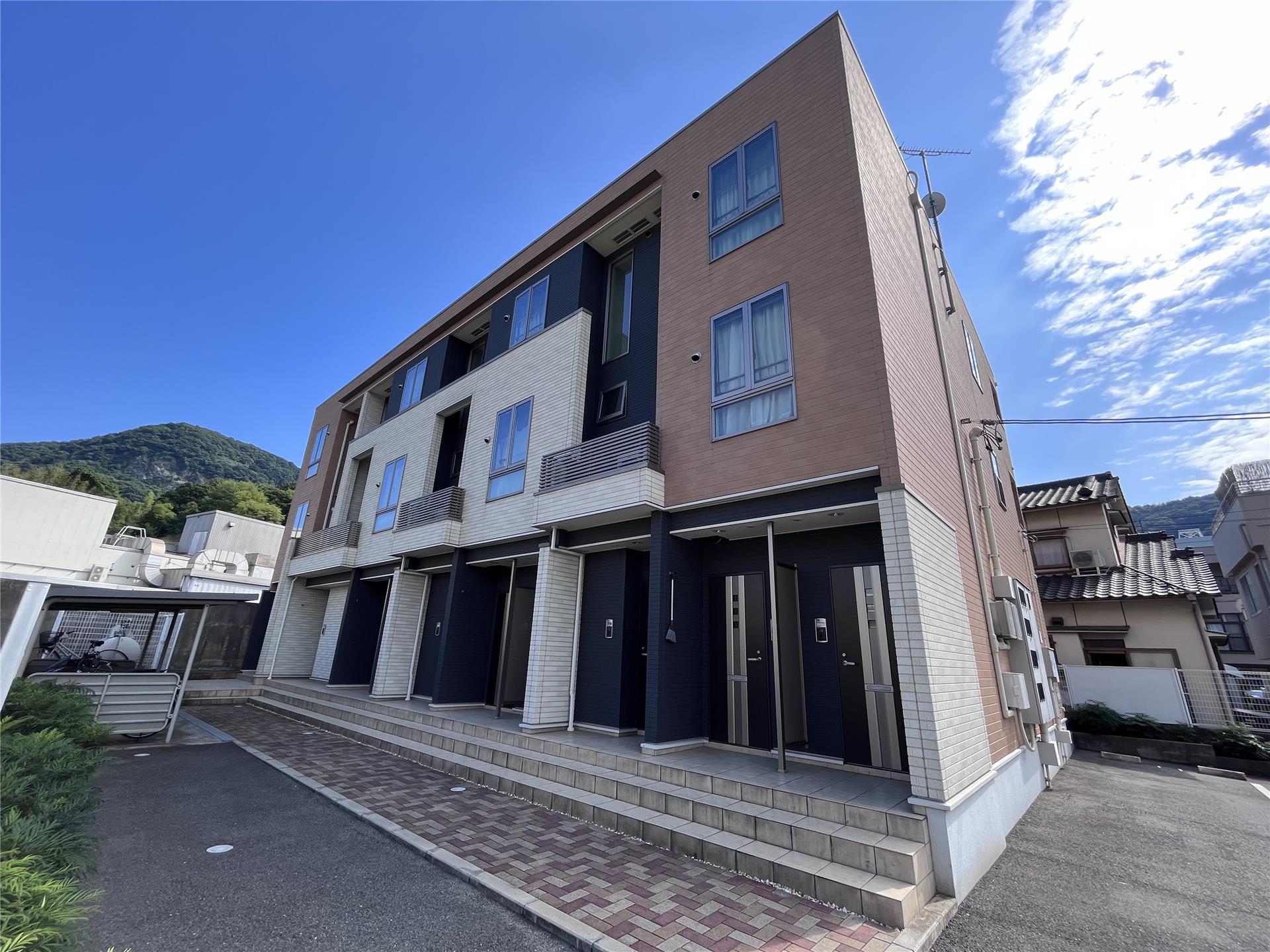 建物外観　2011年築　プリメール