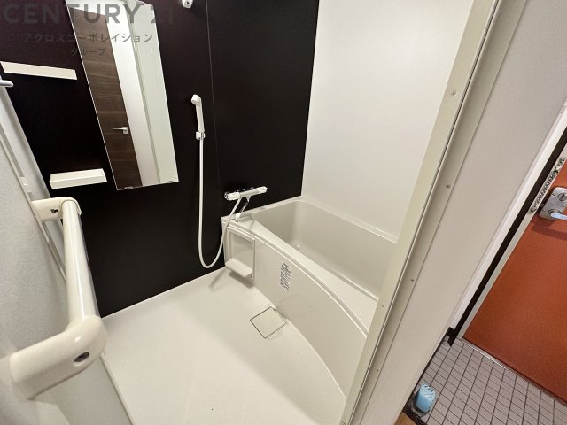 バス・シャワールーム　シンプルで清潔感のある浴室です！