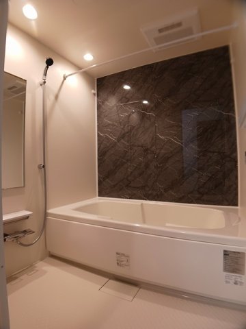 バス・シャワールーム　日々の疲れを癒すお風呂付です