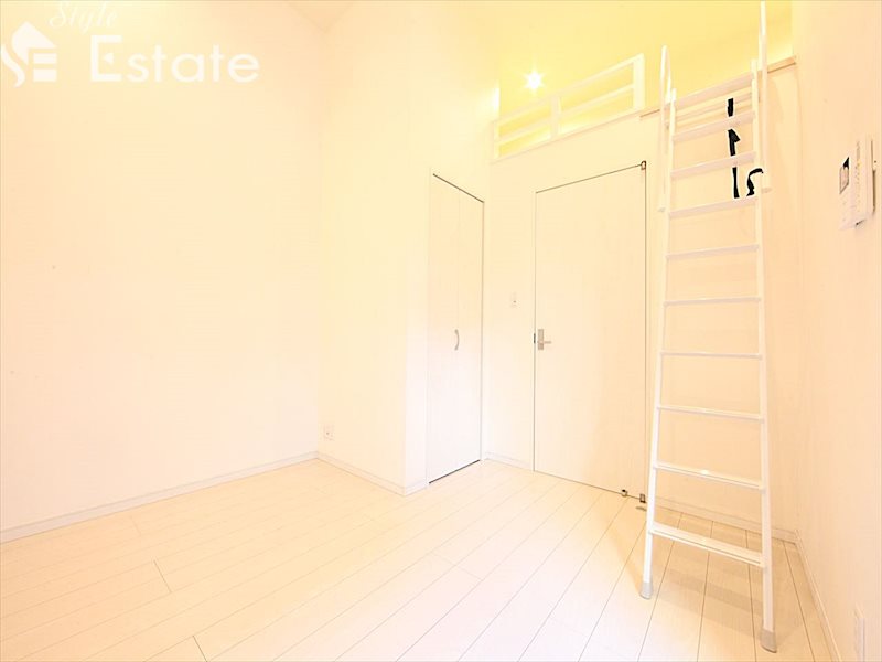 居室・リビング　内装