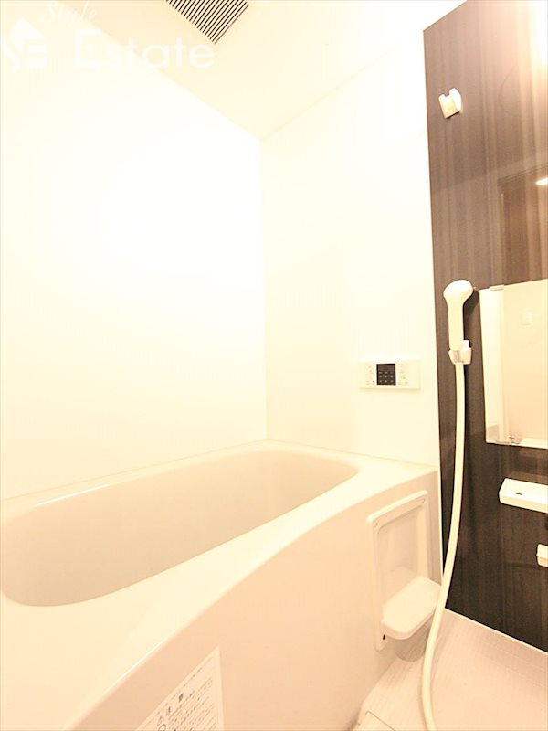 バス・シャワールーム　バスルーム