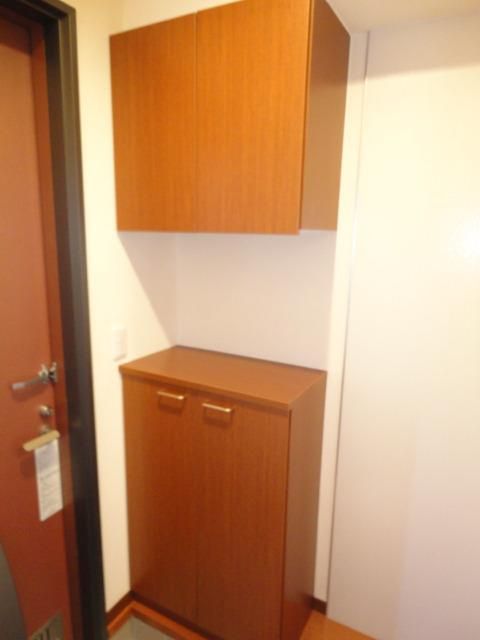 玄関　★収納力高いです☆