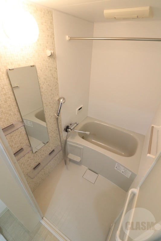 バス・シャワールーム　浴室乾燥機能付き