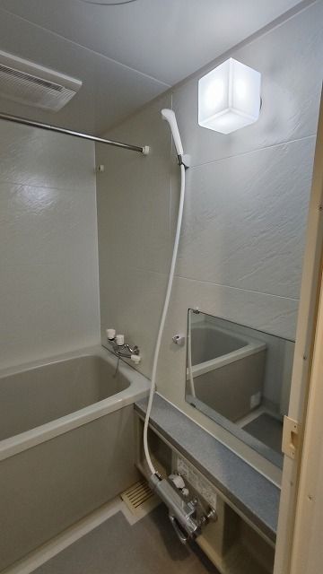 バス・シャワールーム　☆ゆったりくつろげるお風呂☆