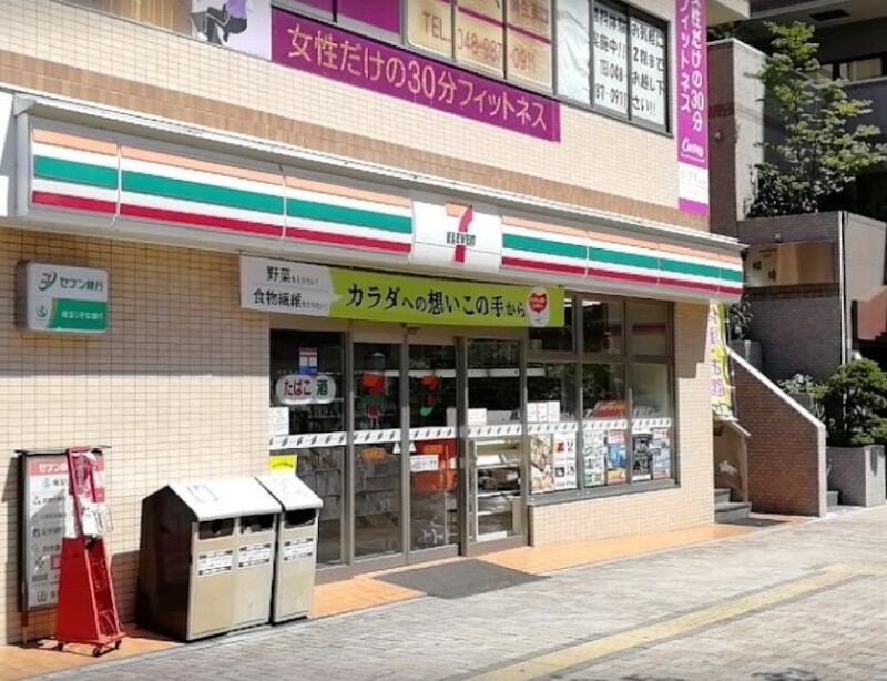 コンビニ　セブンイレブン蒲生駅東口店（コンビニ）まで222m