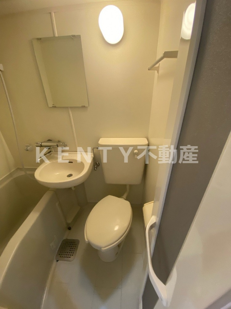 トイレ　清潔感のあるトイレです