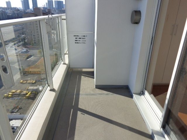 バルコニー　日当たり良好