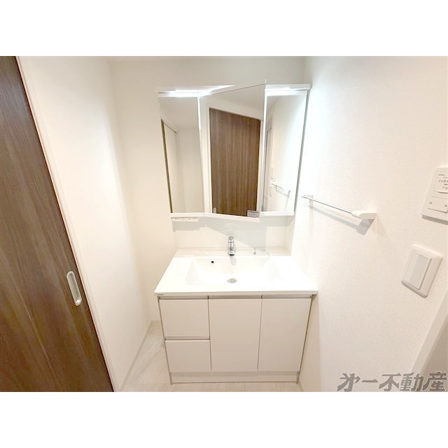 洗面設備　洗面化粧台