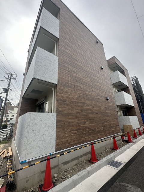 建物外観　建設中