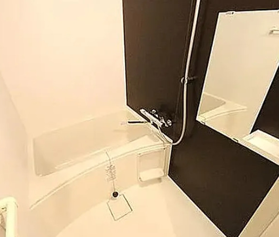 バス・シャワールーム　別部屋の画像を使用しております。