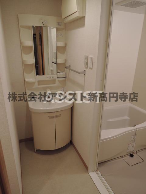 洗面設備　別号室の参考写真です