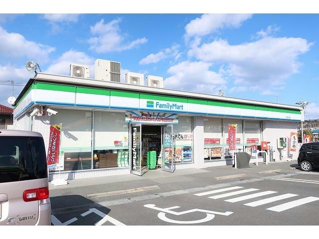 コンビニ　ファミリーマート恵那正家店（コンビニ）まで302m
