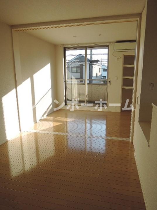 居室・リビング　ゆったりとした居間です