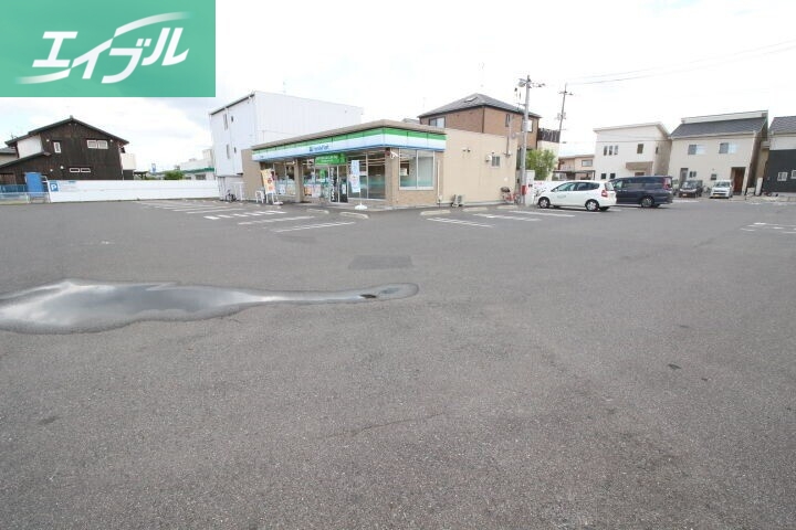 コンビニ　ファミリーマート岡山御南店（コンビニ）まで140m