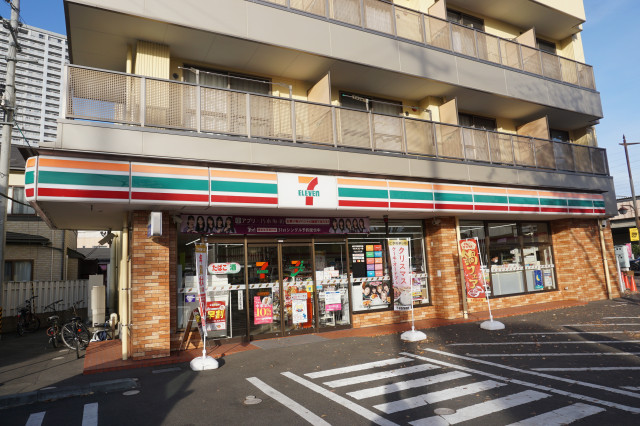 コンビニ　セブンイレブン　仙台長町駅前店（コンビニ）まで280m