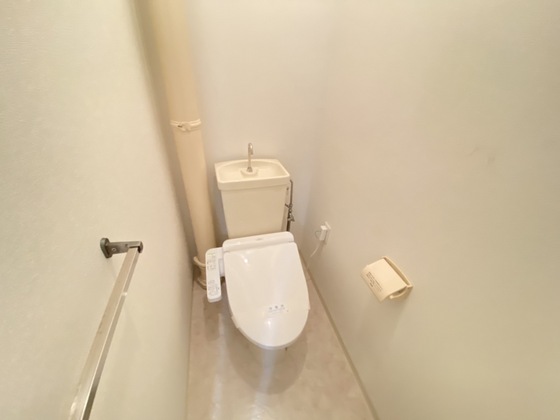 トイレ　※別部屋の写真です