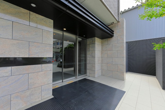 エントランス　エントランス