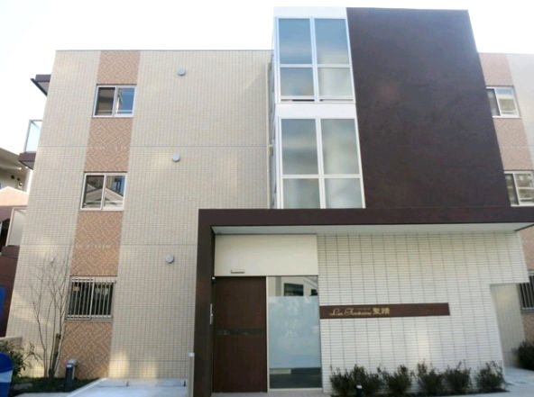 建物外観　駅近、築浅です。