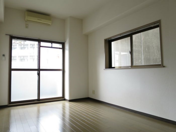 居室・リビング　使いやすい居間です