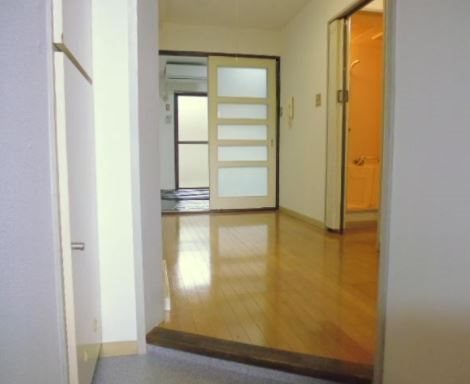 玄関　玄関・DK