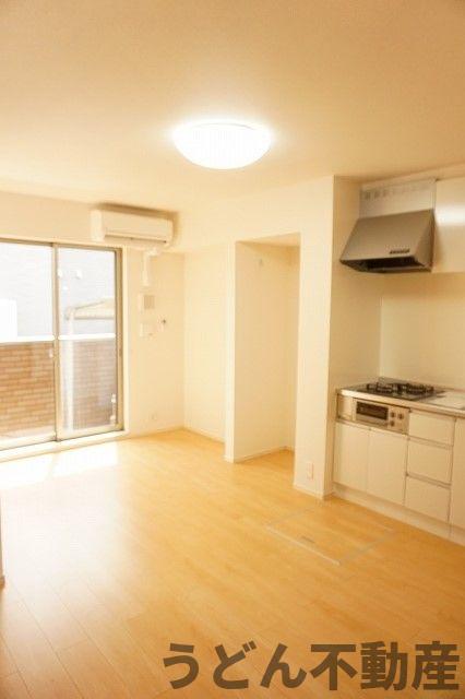 居室・リビング　うどん県のお部屋探しはうどん不動産へ うどんちゃんとLINE
