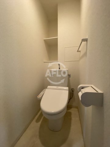 トイレ　アーベル更紗北堀江　温水洗浄便座