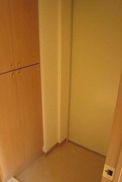 玄関　弊社は全物件が仲介手数料半月分でご紹介可能です。