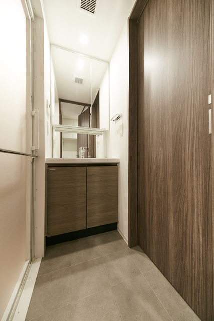 洗面設備　※写真は同タイプ住戸です。