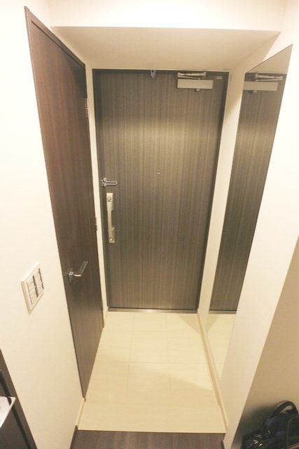 玄関　お部屋探しは株式会社　タウンハウジング　までお気軽にお問合…