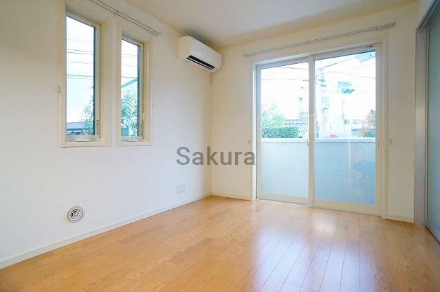 居室・リビング　使いやすい形の為、レイアウトを楽しめます♪