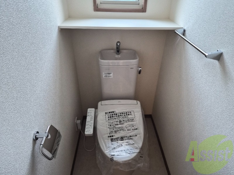 トイレ　トイレは綺麗でウォッシュレットも付いて快適にお使い頂けます。