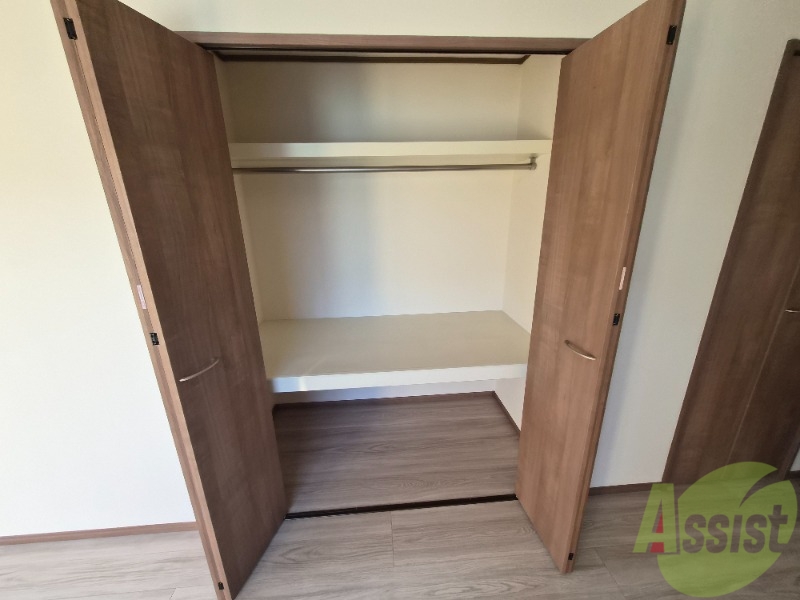 収納　収納は容量があり、棚も使いやすくなっています。