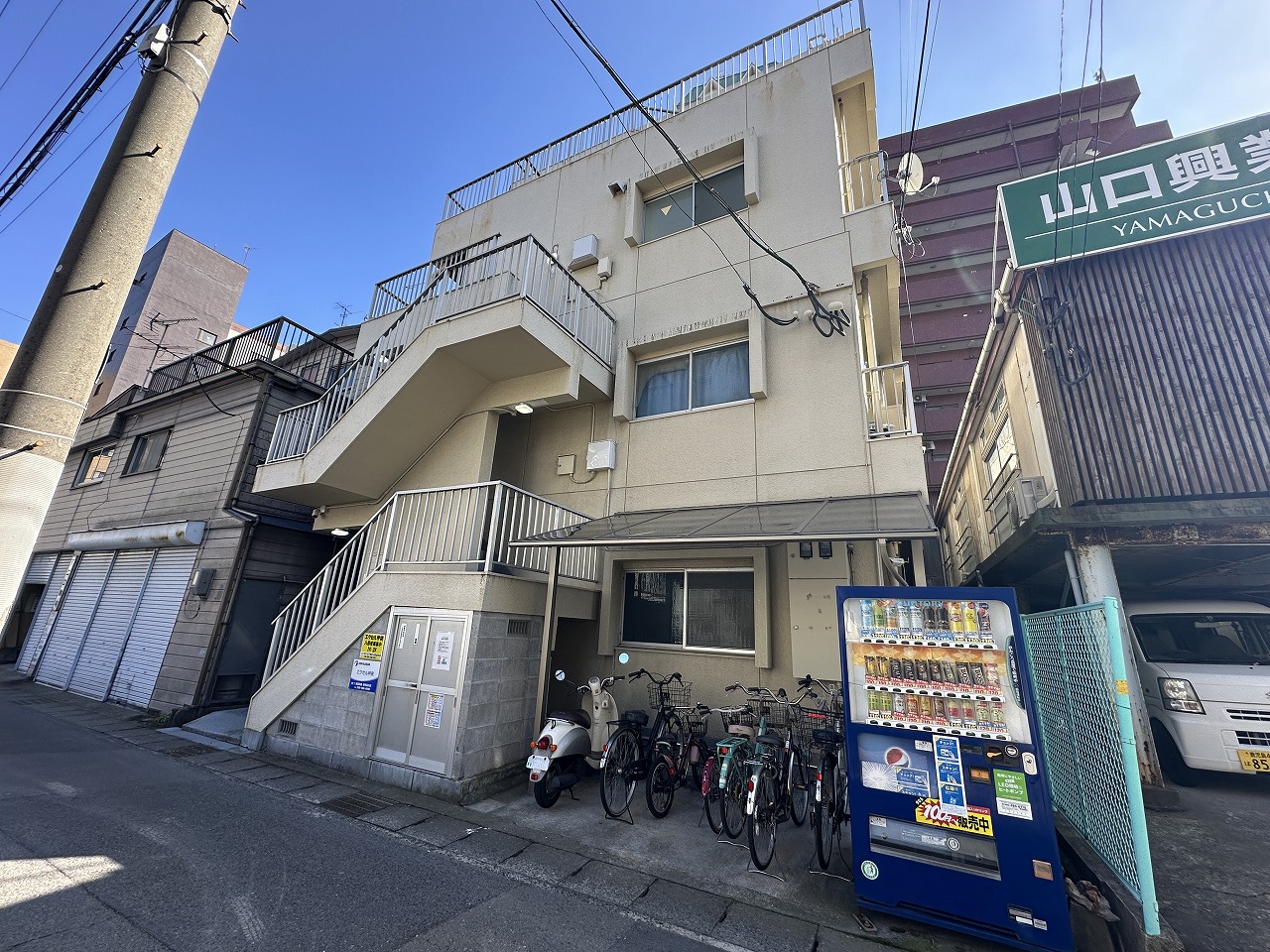 建物外観