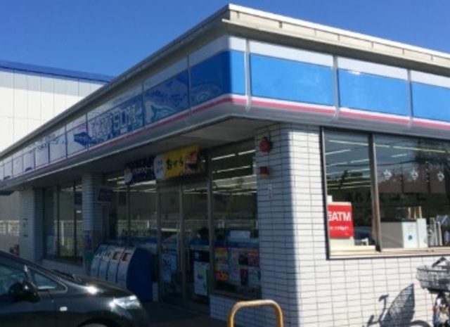 コンビニ　ローソン東大和中央店（コンビニ）まで615m