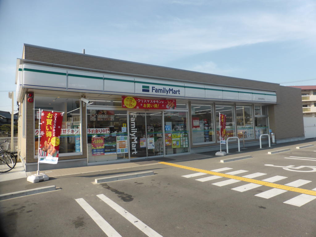 コンビニ　ファミリーマート奈良秋篠町店（コンビニ）まで805m