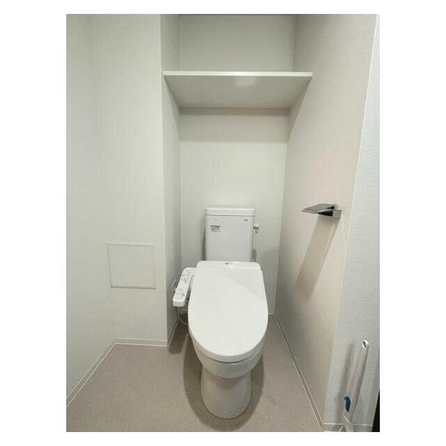 トイレ　同物件別部屋写真