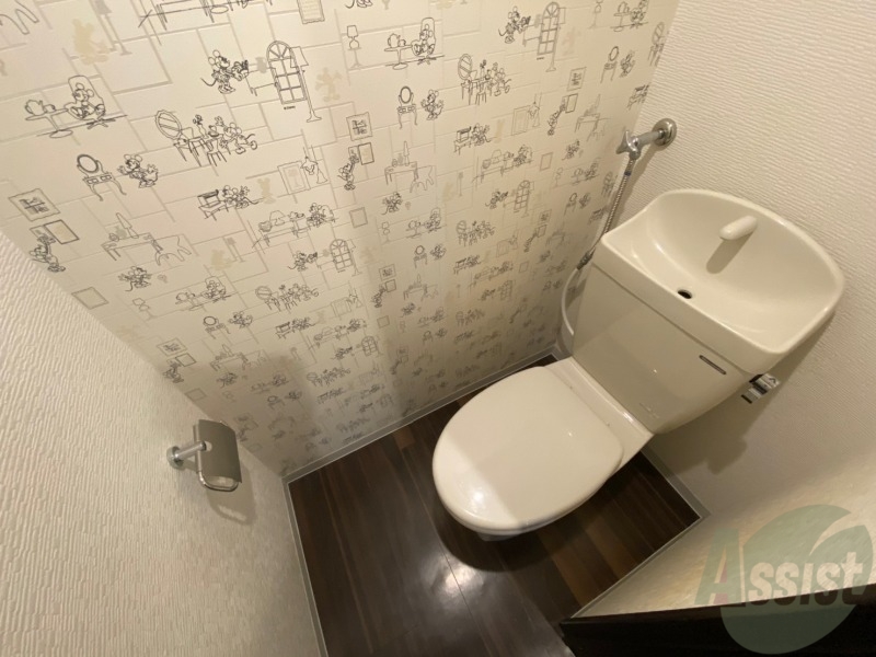 トイレ　トイレです。ウォシュレット付を探している方、おすすめです。