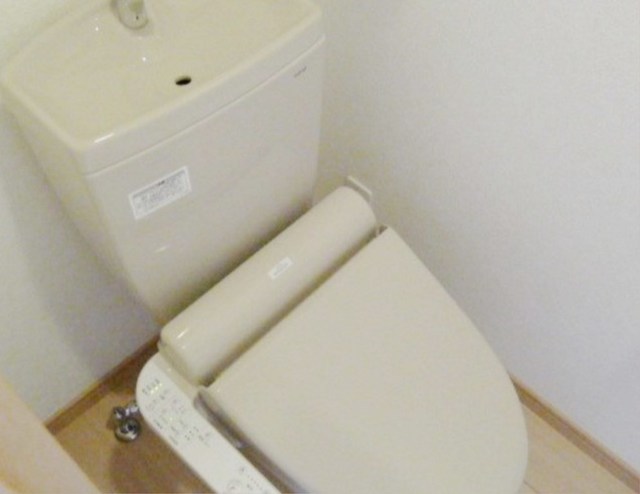 トイレ　別部屋同仕様タイプ