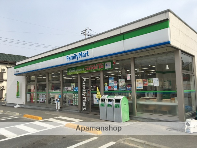 コンビニ　ファミリーマート（コンビニ）まで468m