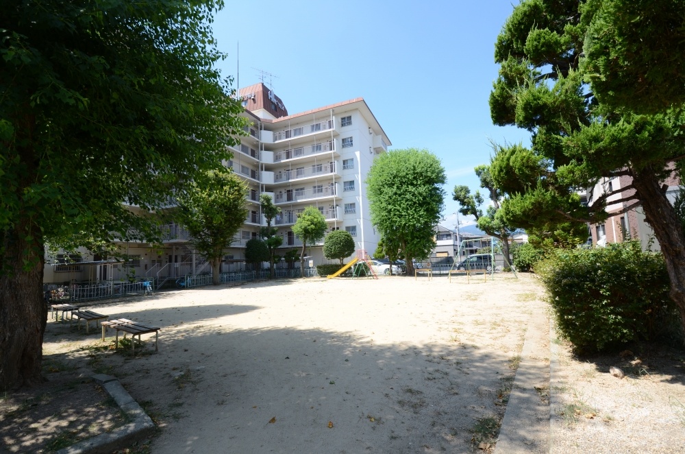 公園　高司第3公園（公園）まで334m