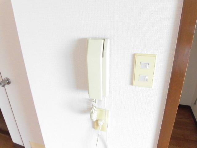 セキュリティ　インターホンついてます！